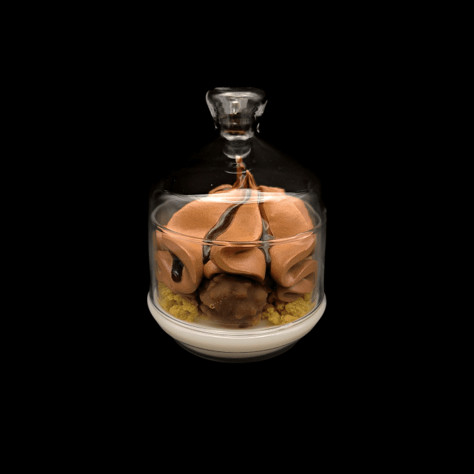 Bougie gourmande sous cloche parfum Rocher Praliné